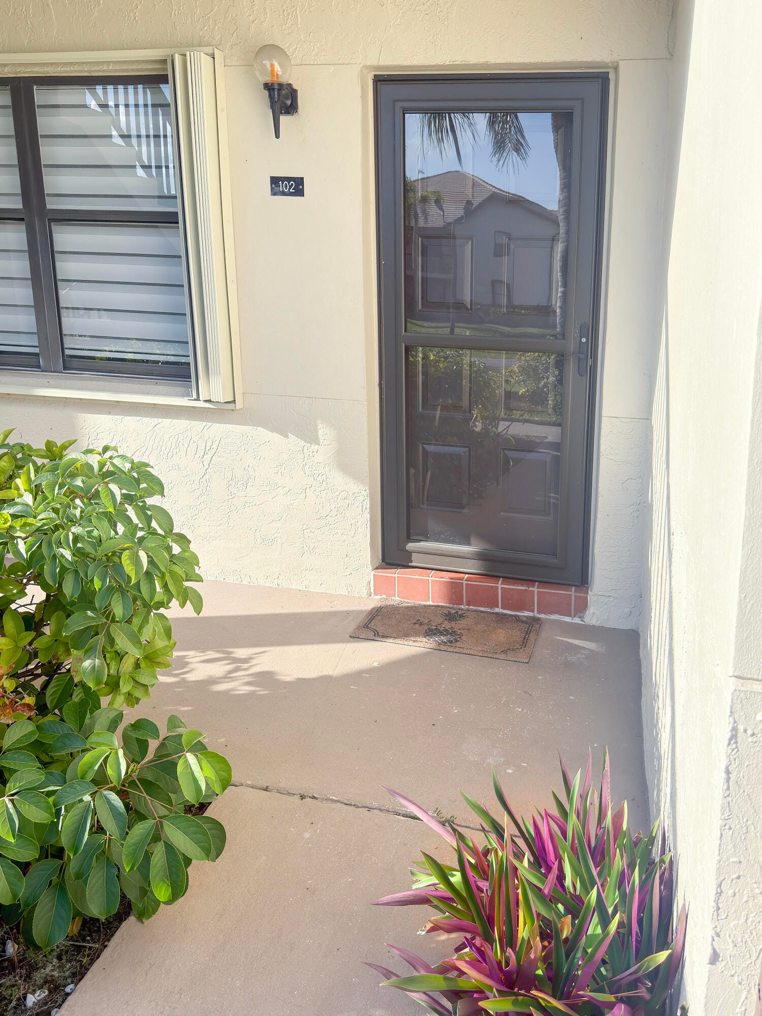 7665 Tahiti Lane 102 — photo 2