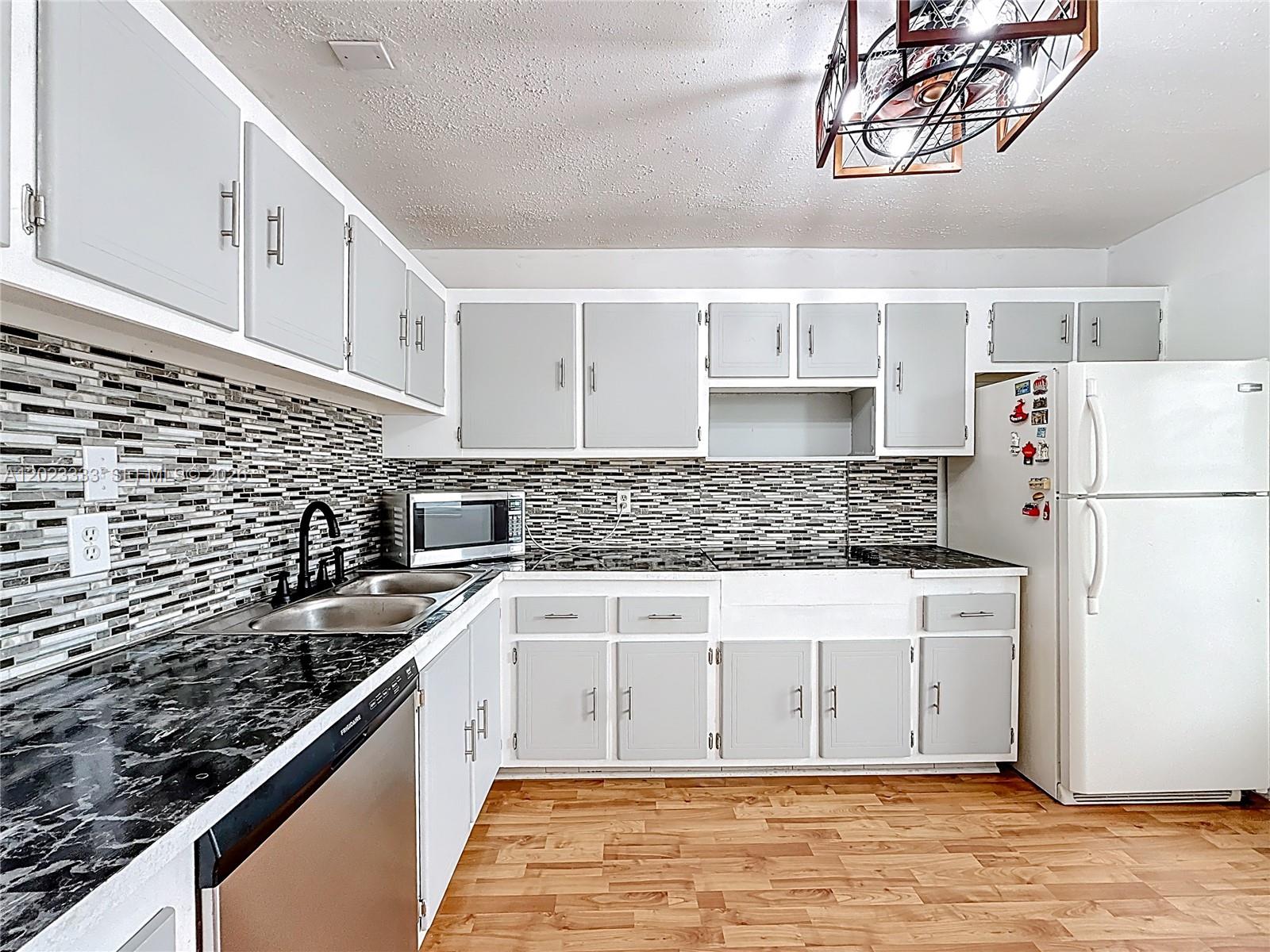 1000 NE 14th Avenue 411, Hallandale Beach, FL 33009, Hallandale Beach