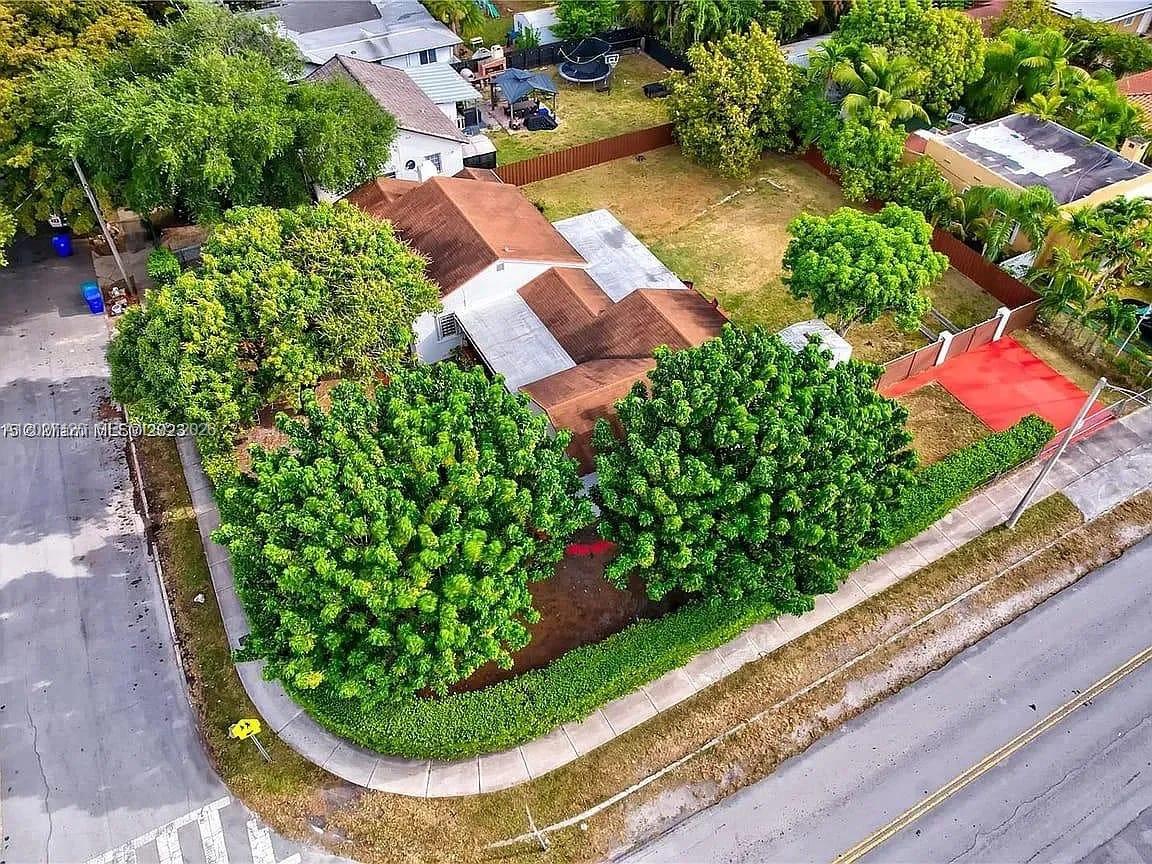 435 SW 33rd Avenue, Miami, FL 33135, Miami