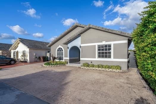 7503 W 34th Lane, Hialeah, FL 33018 photo 2