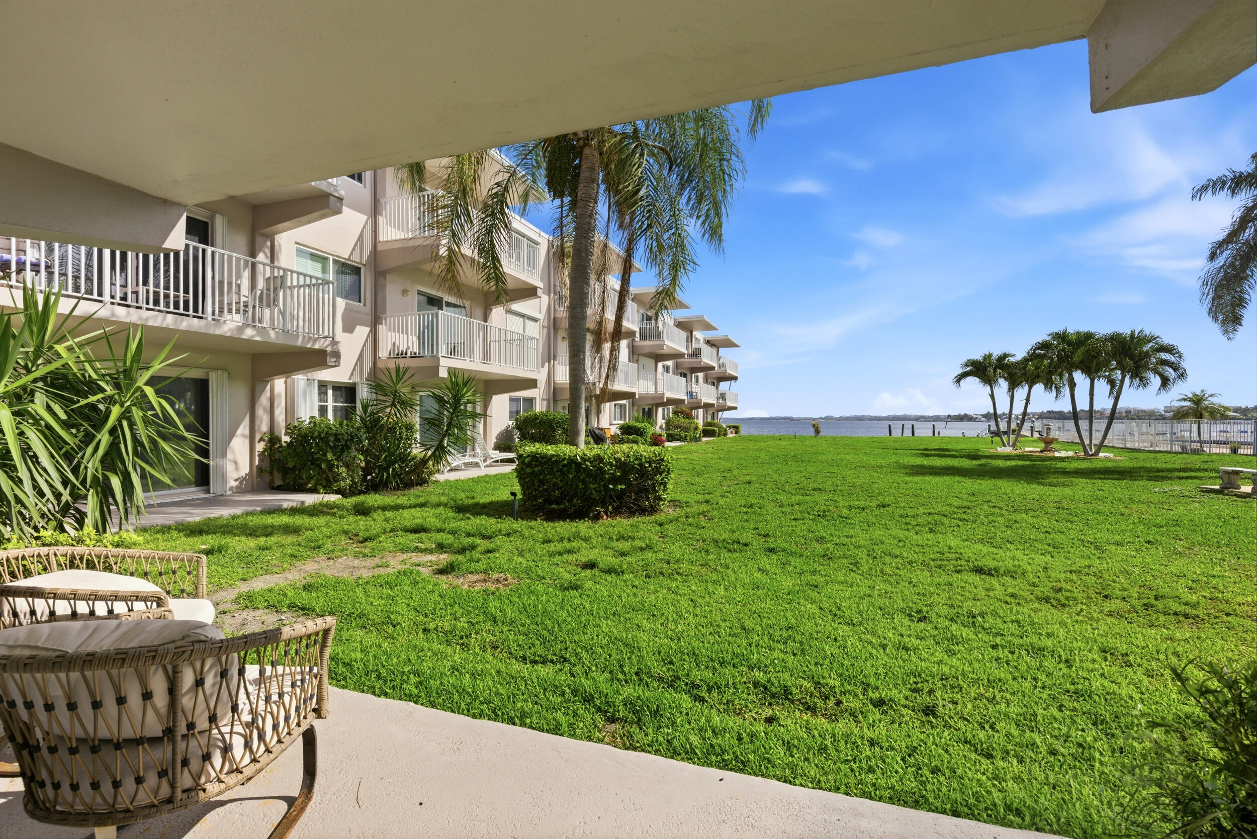 311 E Ocean Avenue 104, Lantana, FL 33462, Lantana