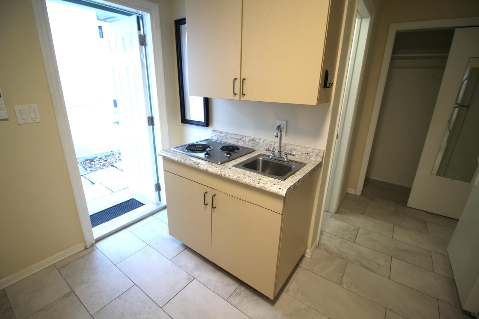 4440 Bougainvilla Drive 4b — photo 3