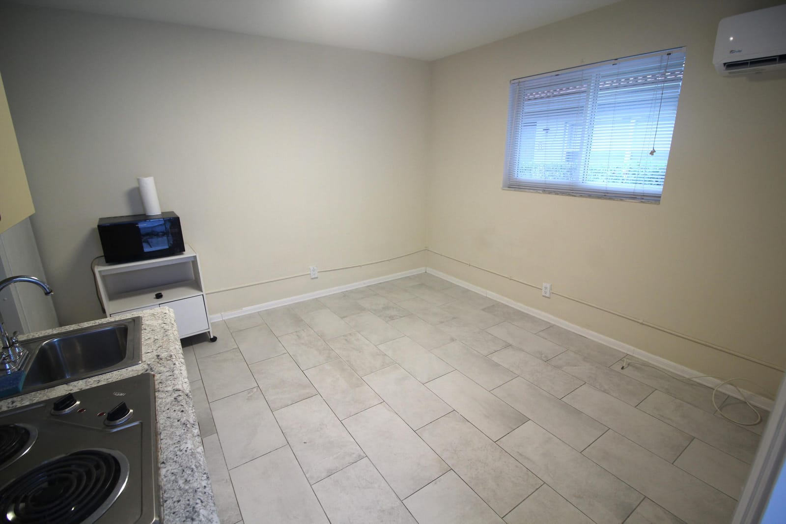 4440 Bougainvilla Drive 4b — photo 4
