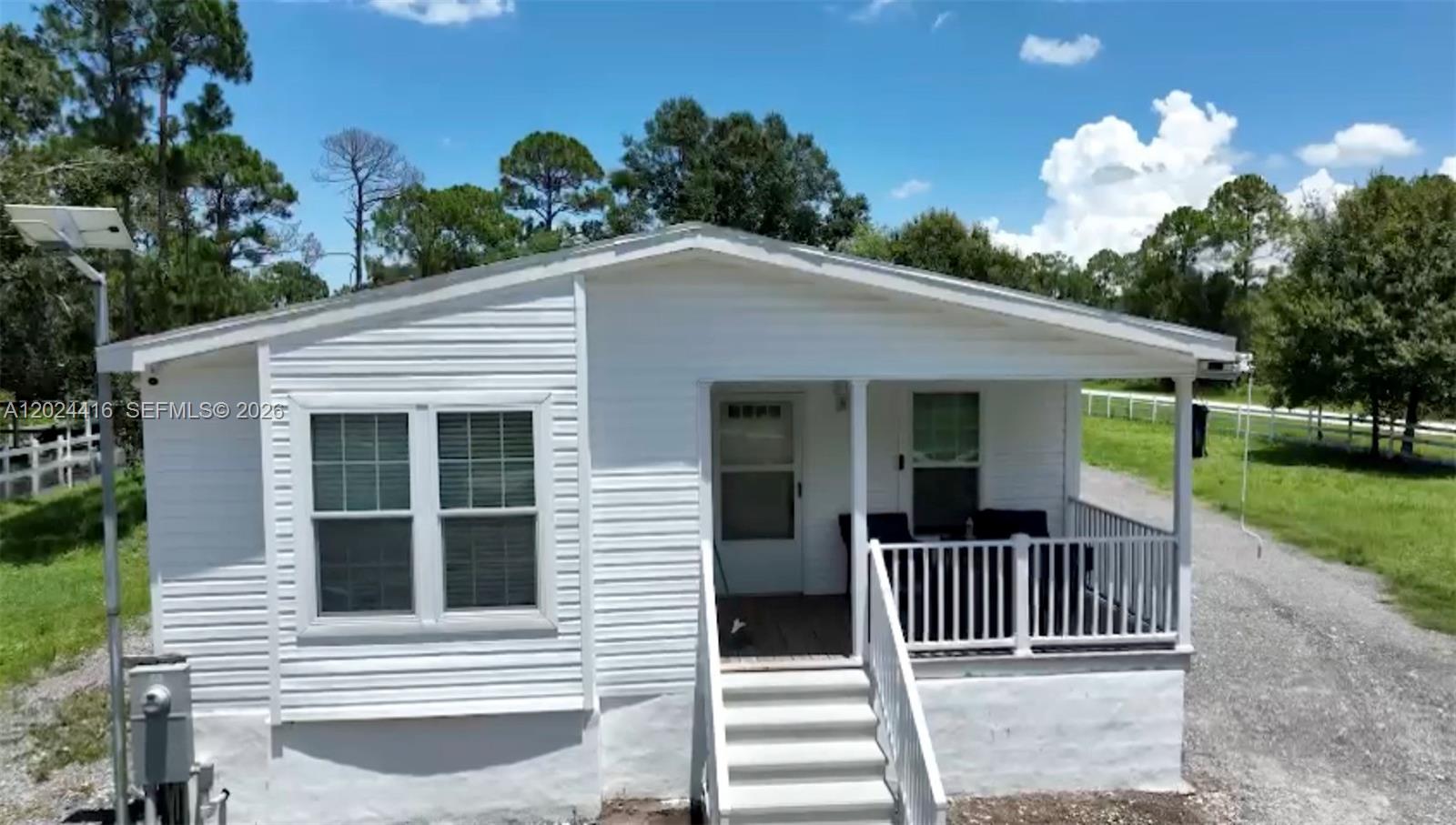 725 N Willows Street, Clewiston, FL 33440, Clewiston