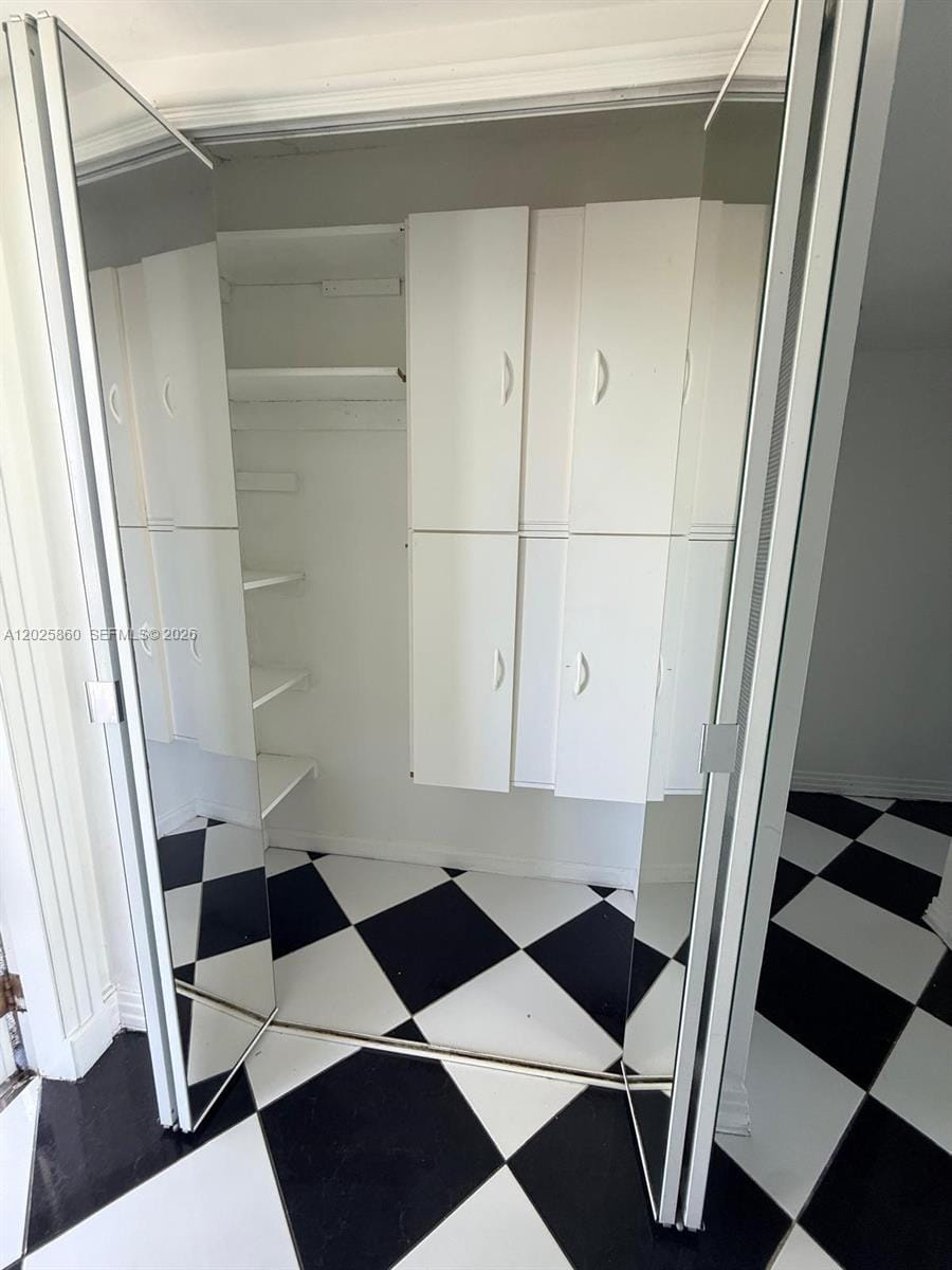 8595 Sunrise Lakes Boulevard 307 — photo 5