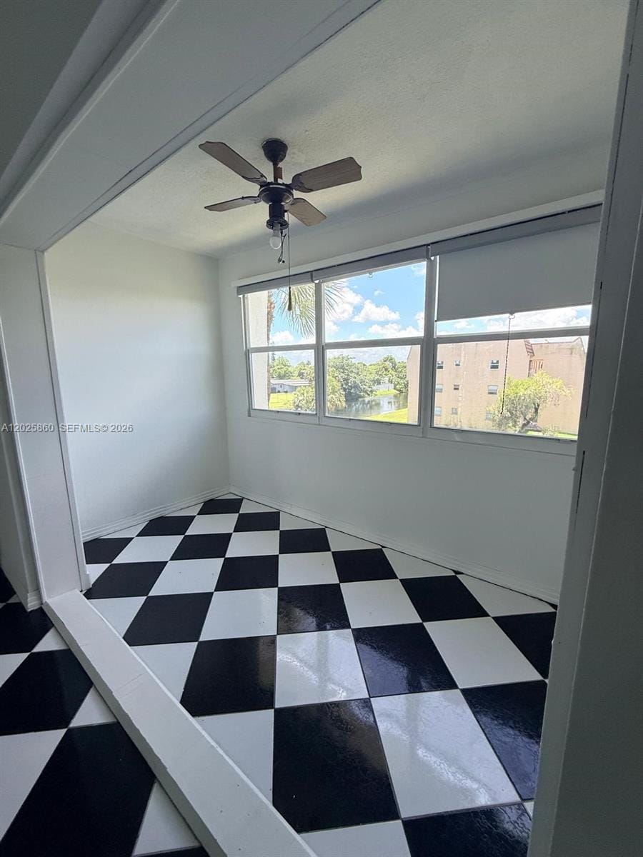 8595 Sunrise Lakes Boulevard 307 — photo 7