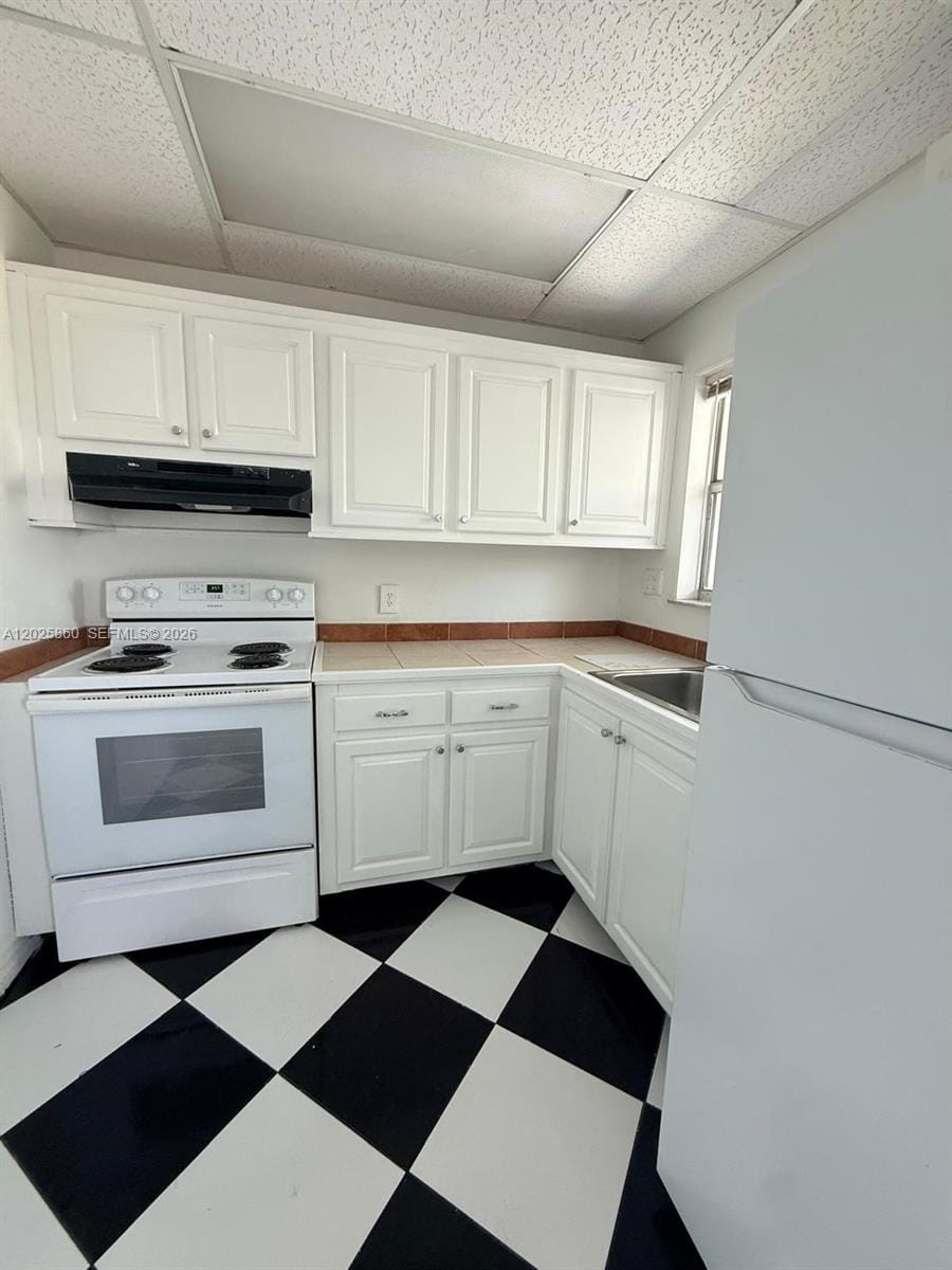 8595 Sunrise Lakes Boulevard 307 — photo 8
