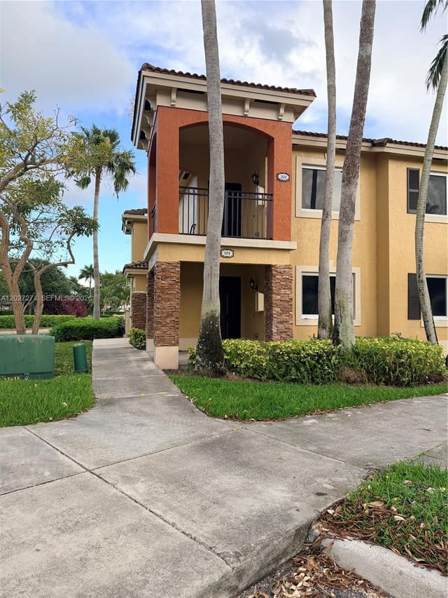 995 NE 34th Avenue 201, Homestead, FL 33033