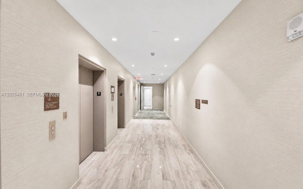 1010 SW 2nd Avenue 809 — photo 6
