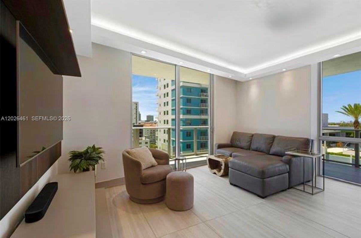 1010 SW 2nd Avenue 809 — photo 10