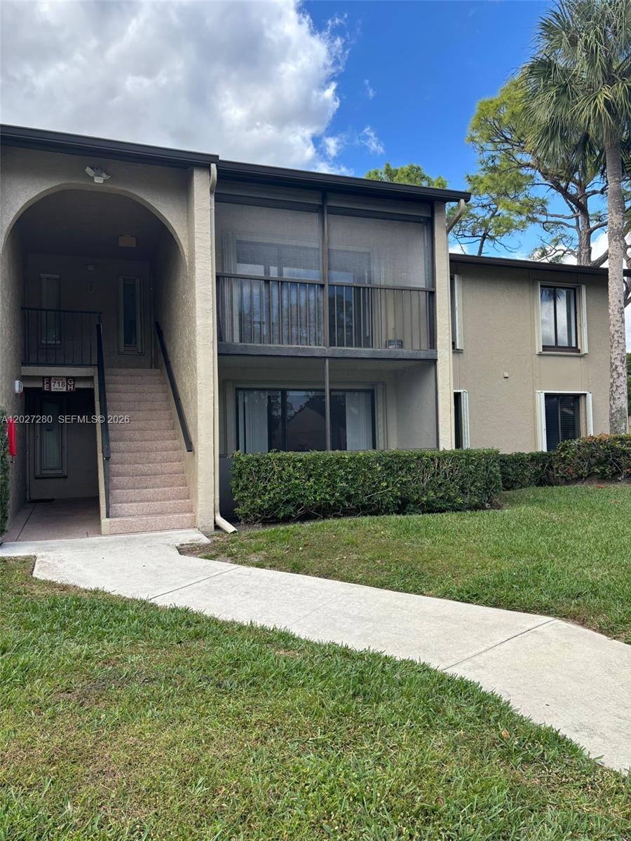 718 Sunny Pine Way H2, Greenacres, FL 33415, Greenacres