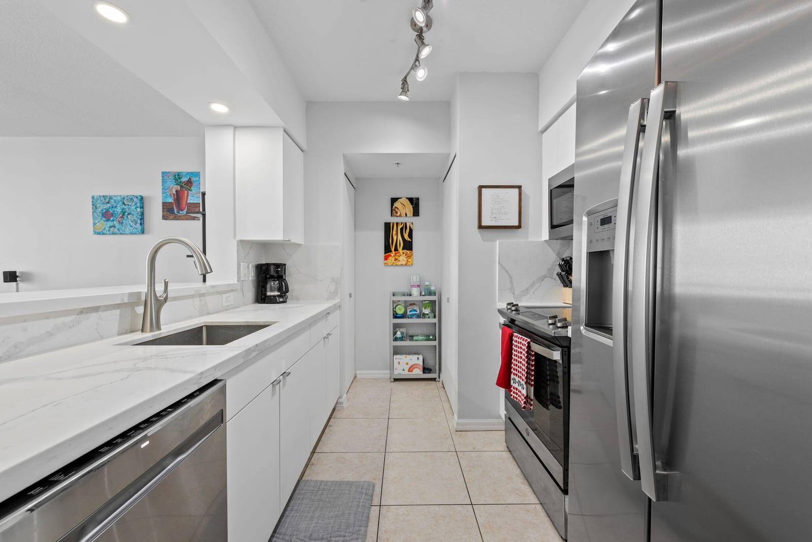 347 N New River Drive E 2707 — photo 9
