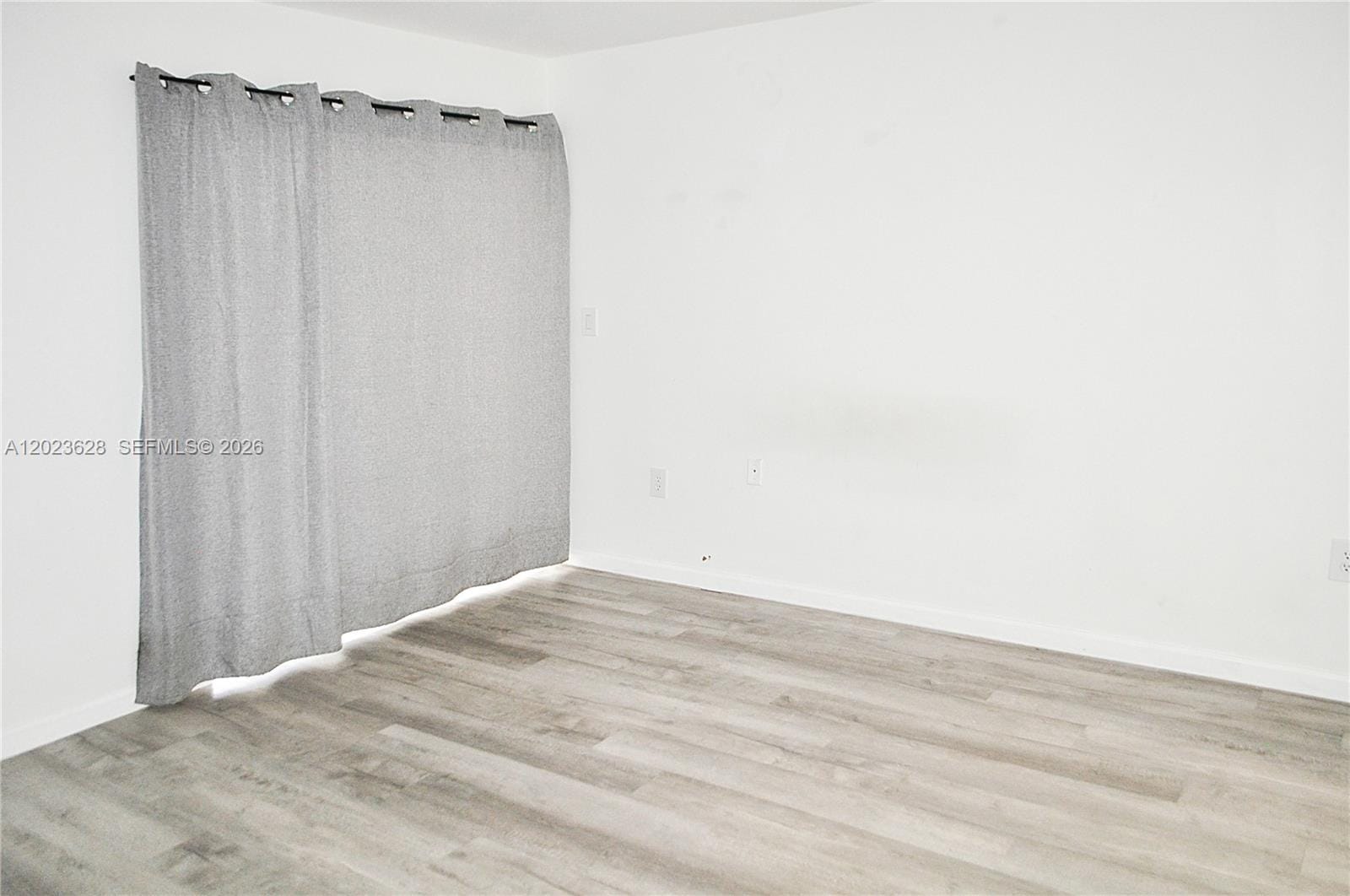 1021 Mockingbird Lane 202 — photo 11