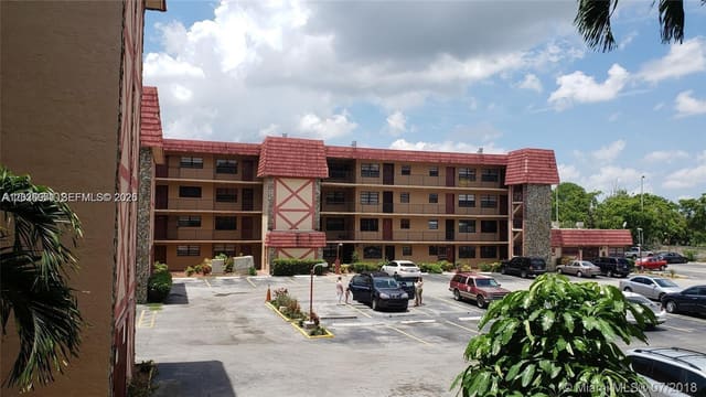 1325 W 68th Street 214, Hialeah, FL 33014
