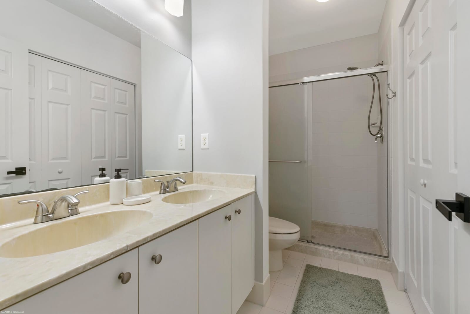 1543 Westchester Avenue — photo 8