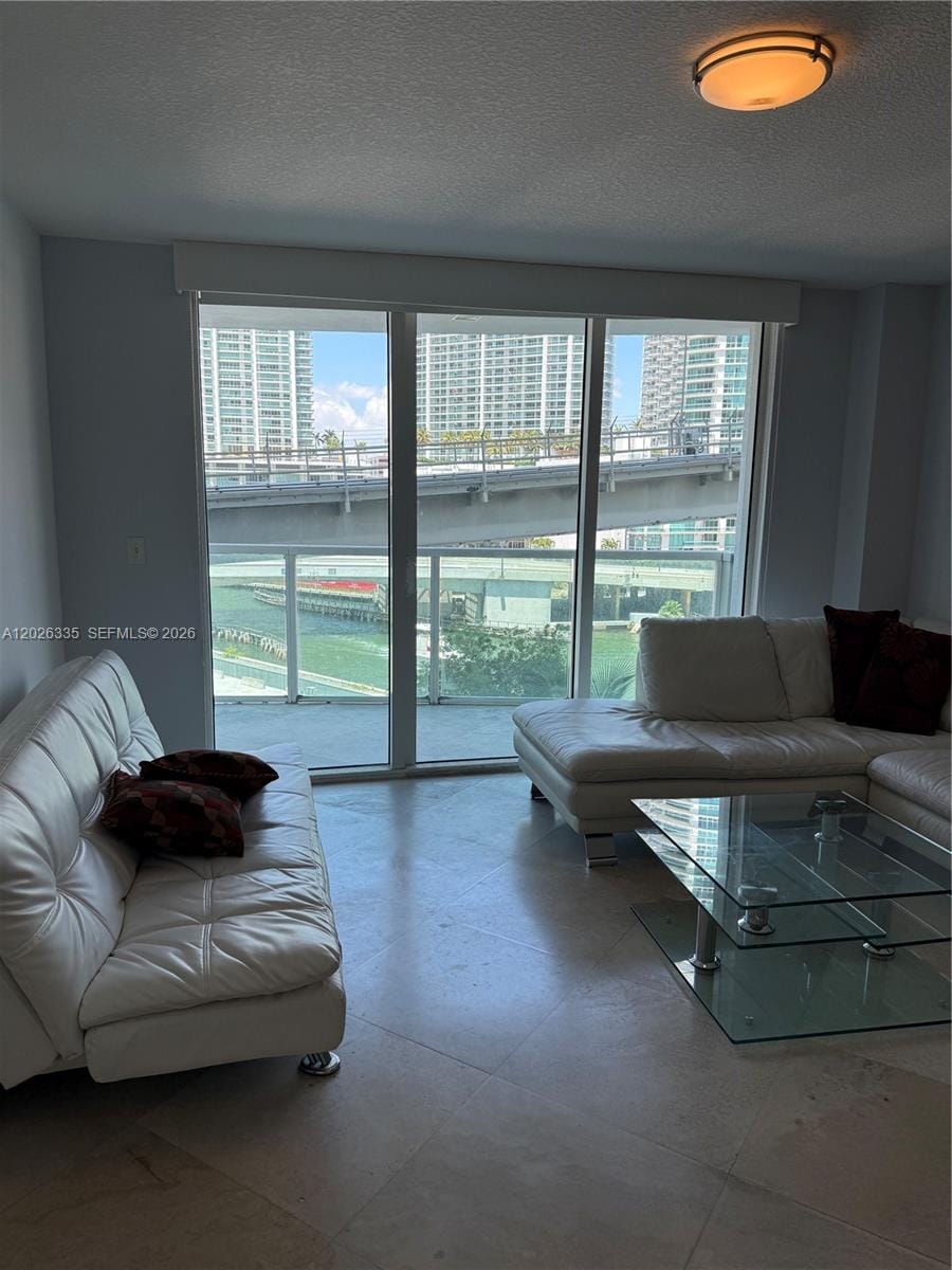 31 SE 5th Street 705, Miami, FL 33131 photo 15