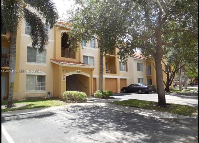 4220 San Marino Boulevard 104, West Palm Beach, FL 33409