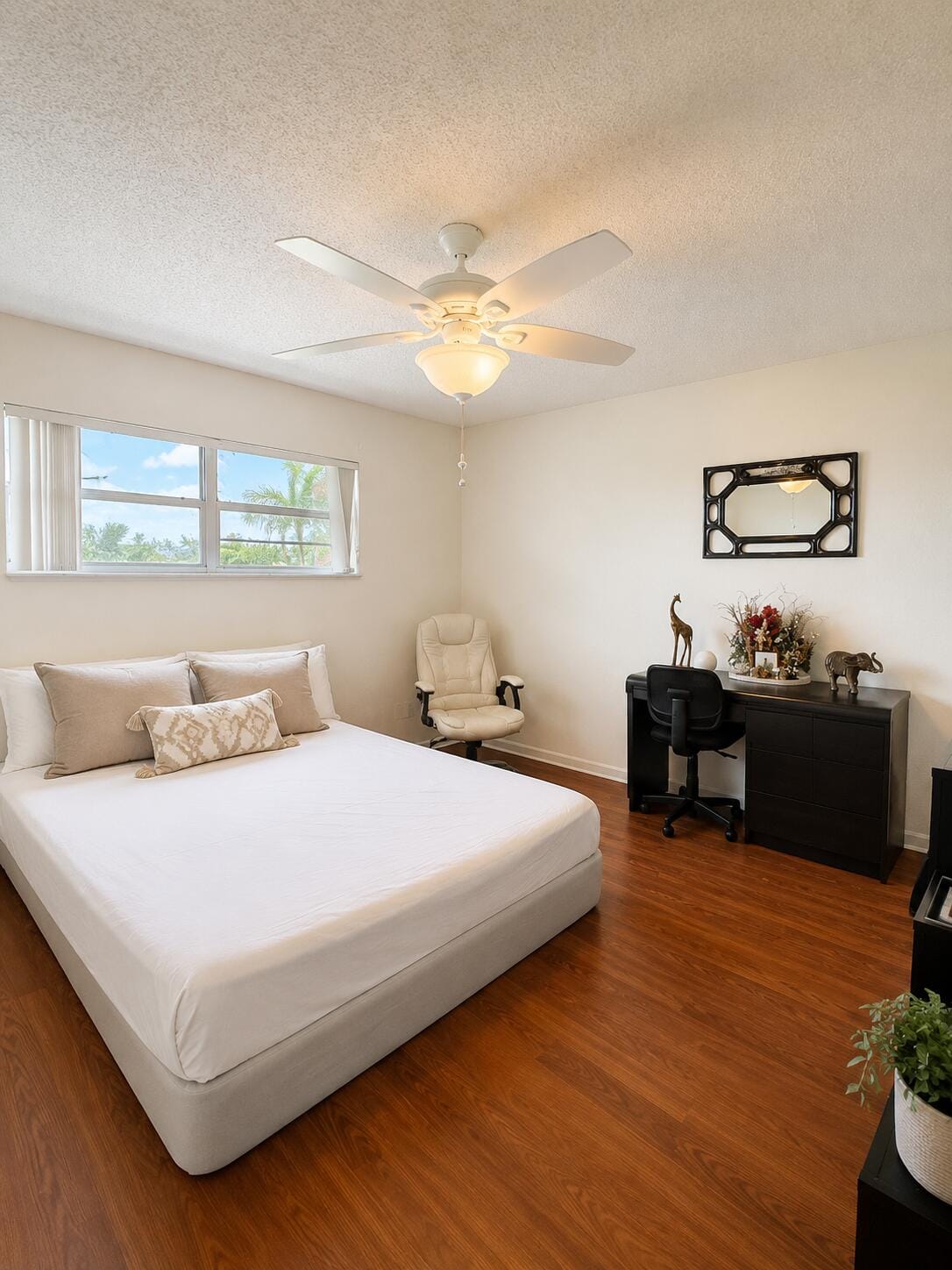 8990 S Hollybrook Boulevard 302, Pembroke Pines, FL 33025 photo 7