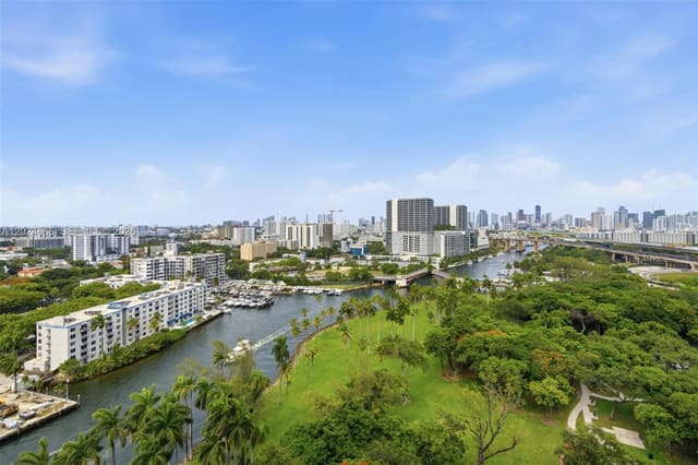 1861 S River Drive 2008, Terrazas Riverpark Villag, Miami, FL