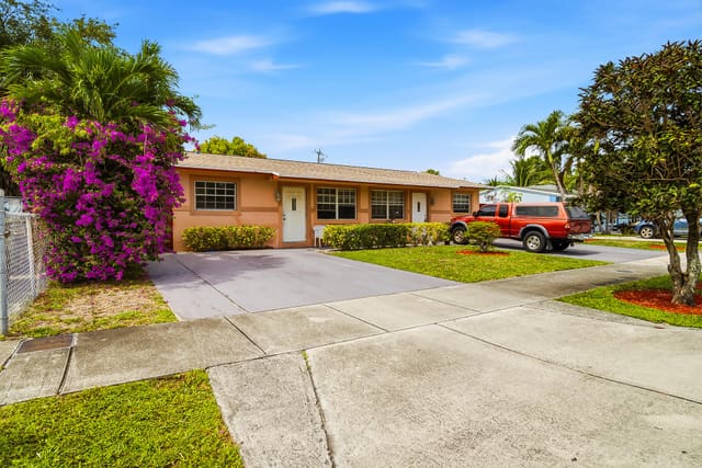 550 NE 37th Street 1-2, Pompano Beach, FL 33064