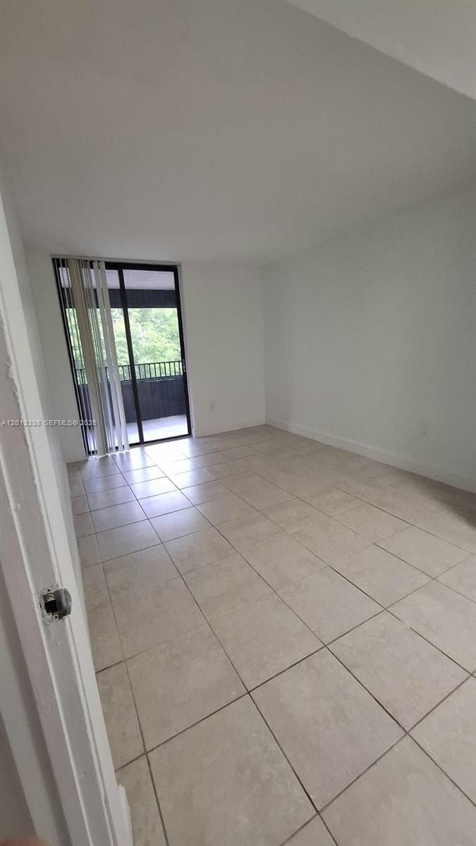 16220 NW 2nd Avenue 410, Miami, FL 33169 photo 8