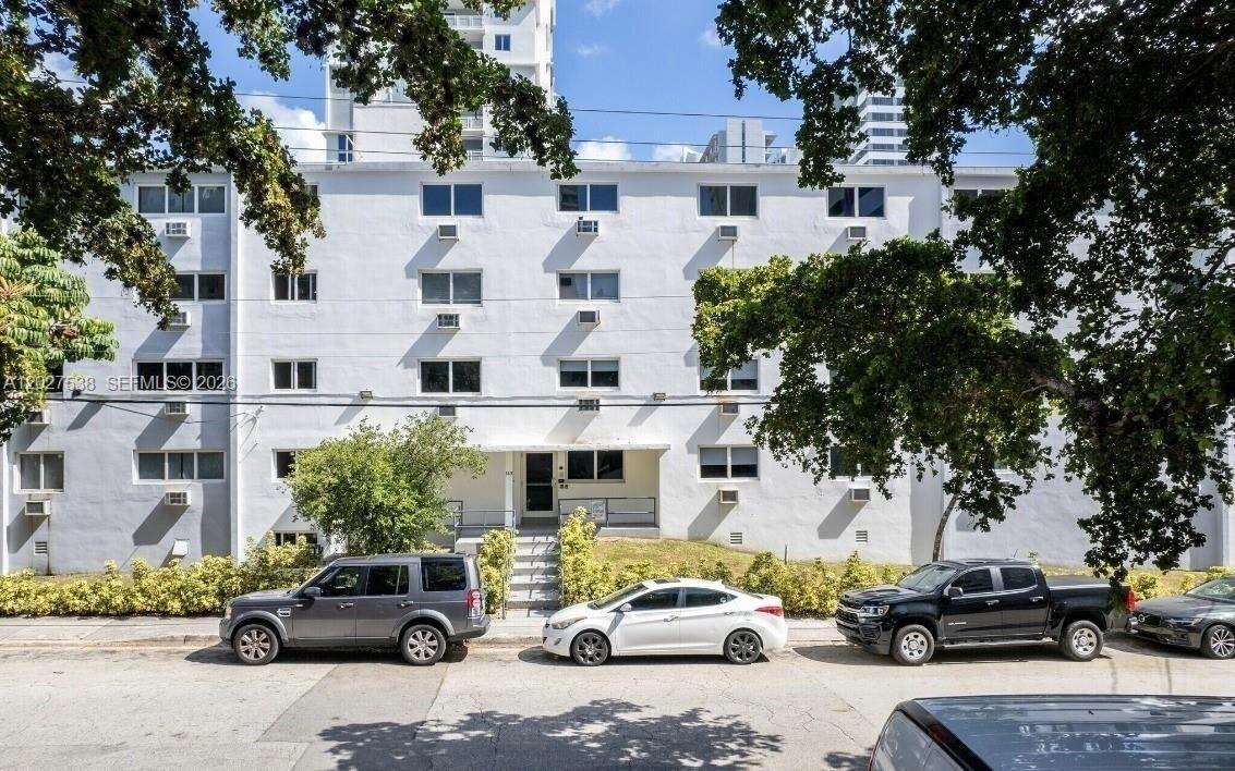 143 SW 9th Street 206, Miami, FL 33130, Miami