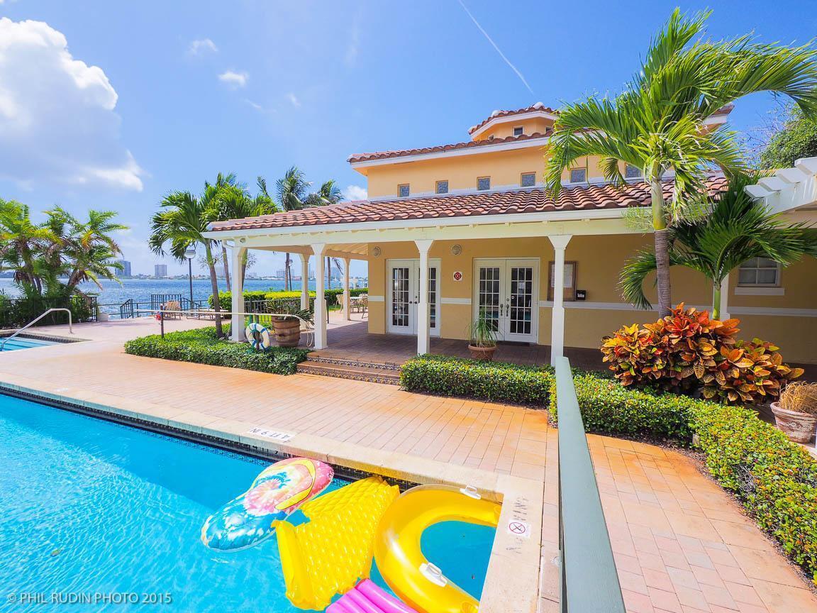 1040 Lake Shore Drive 104, Lake Park, FL 33403, Lake Park