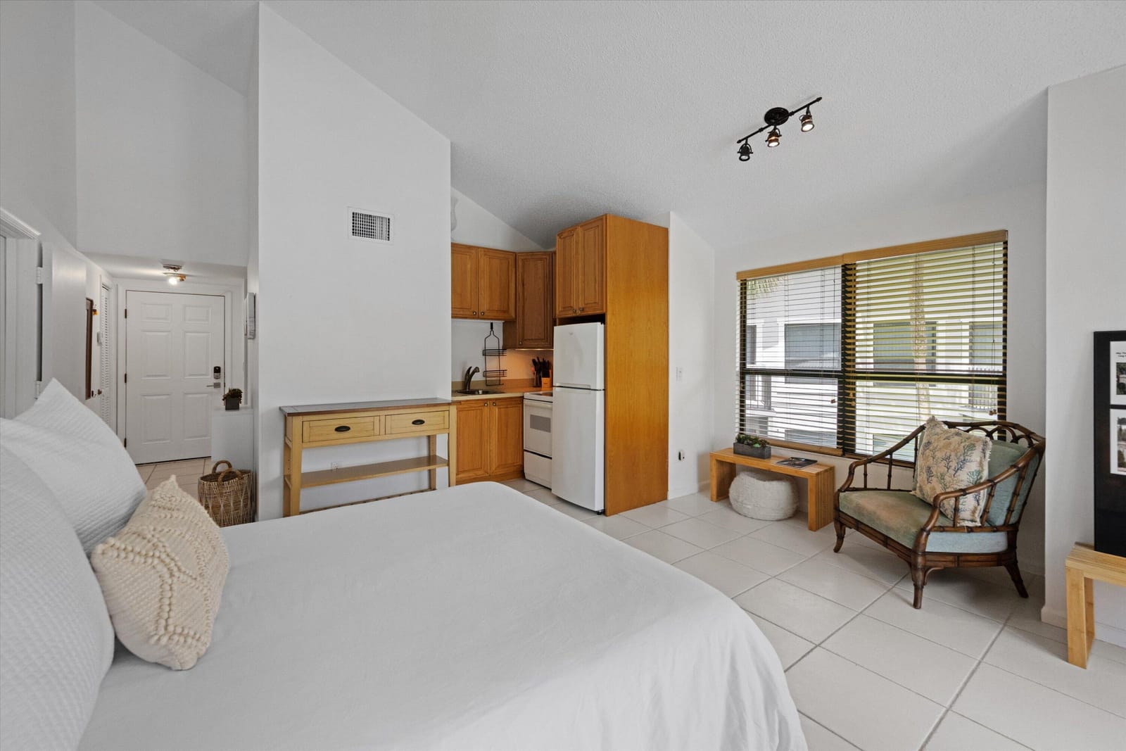 11863 Wimbledon Circle 532, Wellington, FL 33414 photo 18