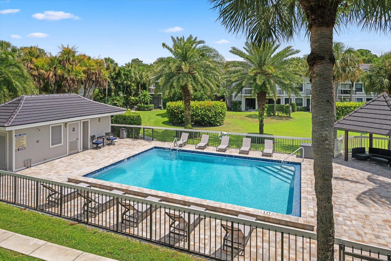 11863 Wimbledon Circle 532, Wellington, FL 33414 photo 21