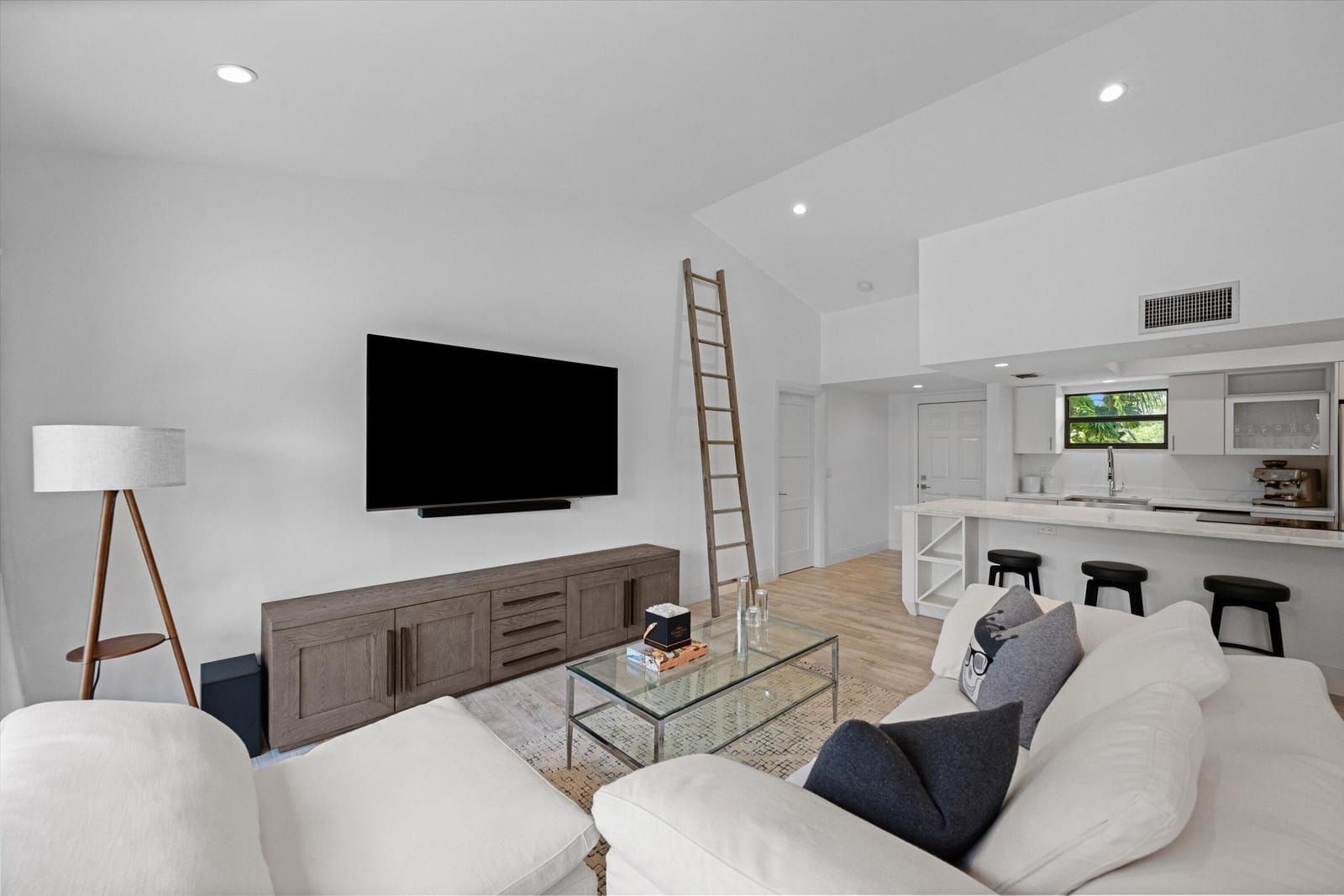 11863 Wimbledon Circle 532, Wellington, FL 33414 photo 9