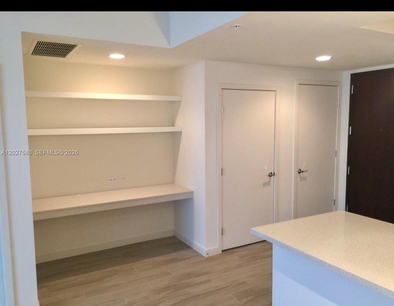 999 SW 1st Avenue 2005 — photo 2