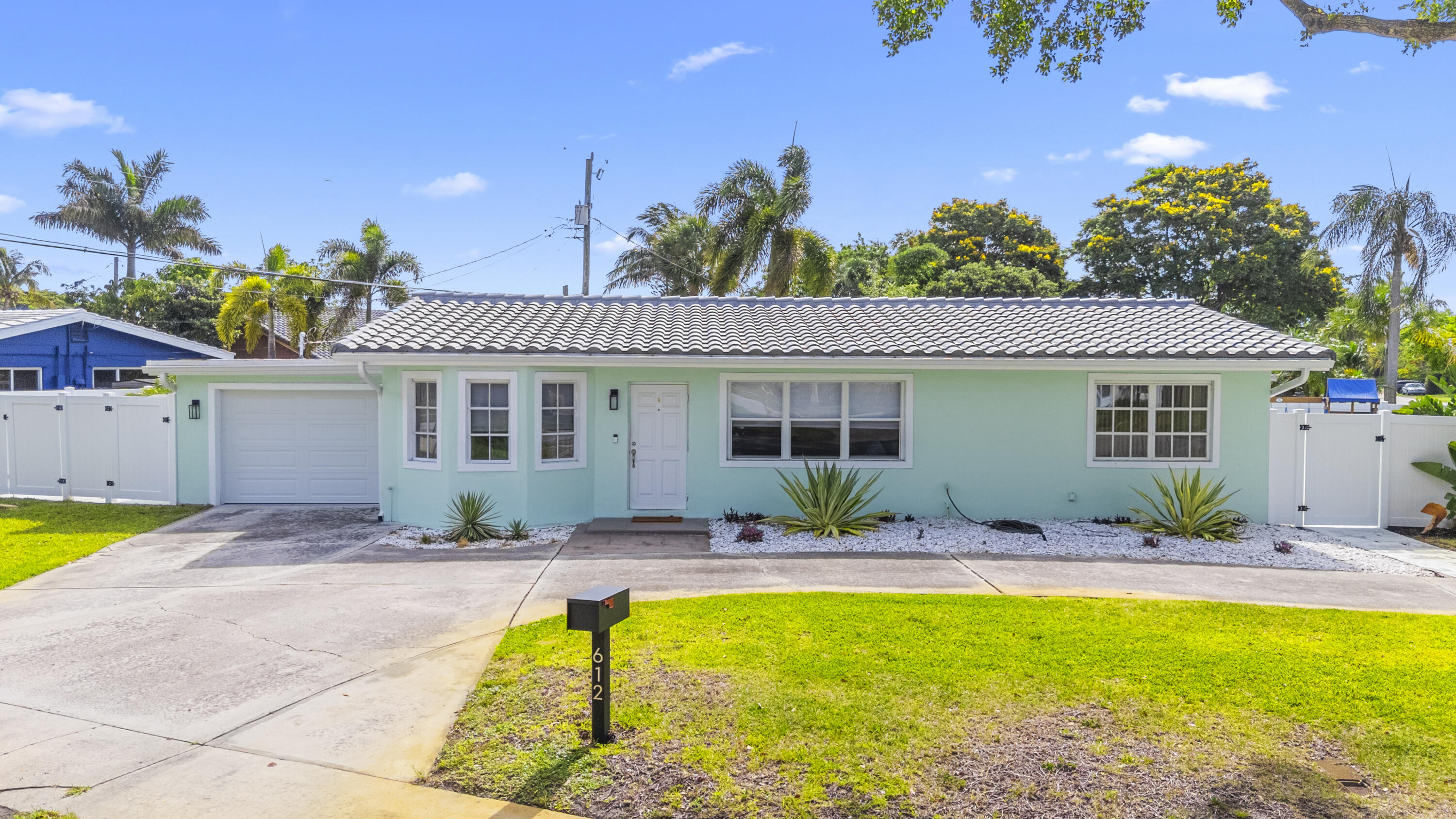 612 SE 10th Avenue, Deerfield Beach, FL 33441, Deerfield Beach