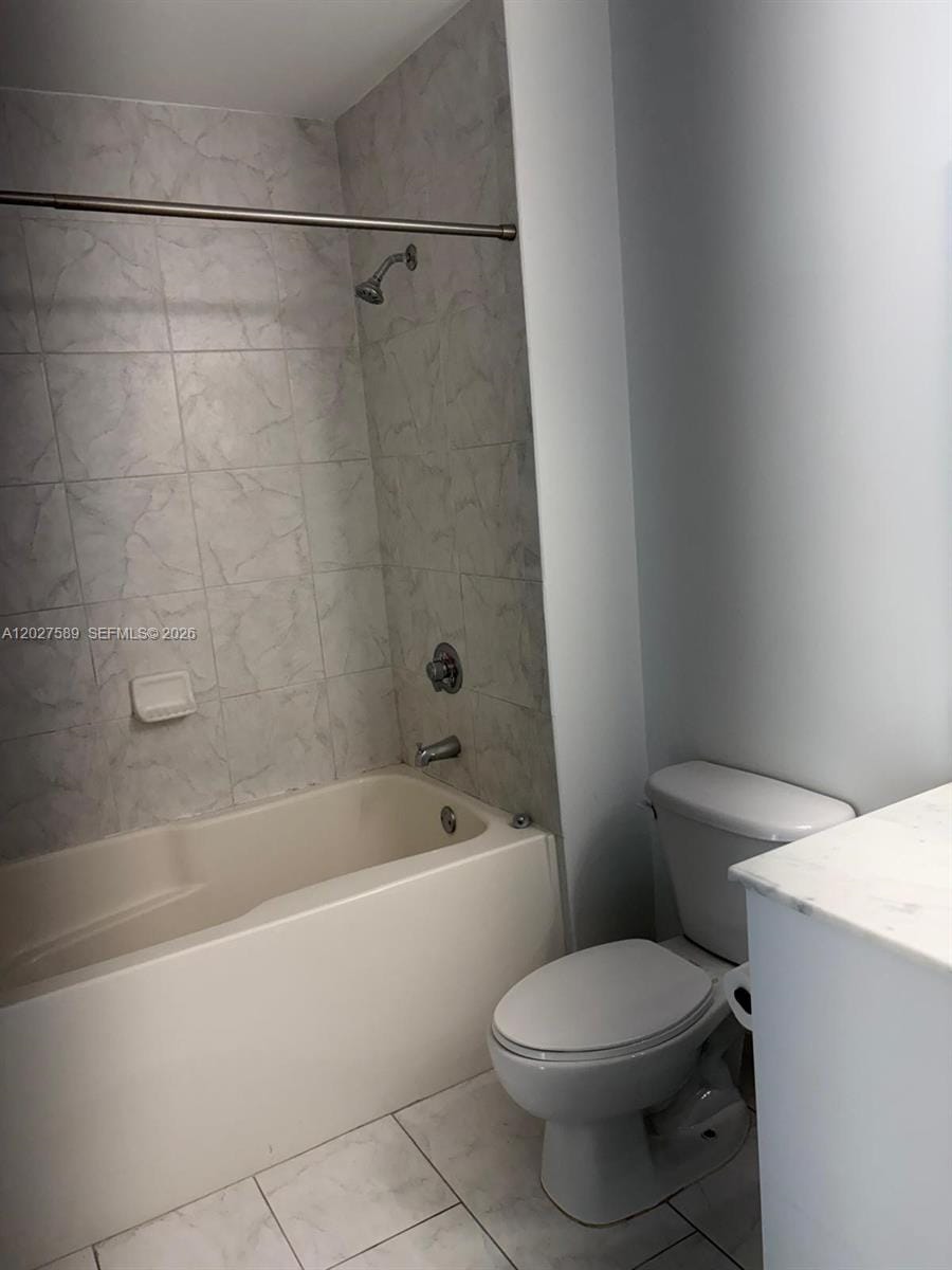 133 NE 2nd Avenue 913 — photo 9