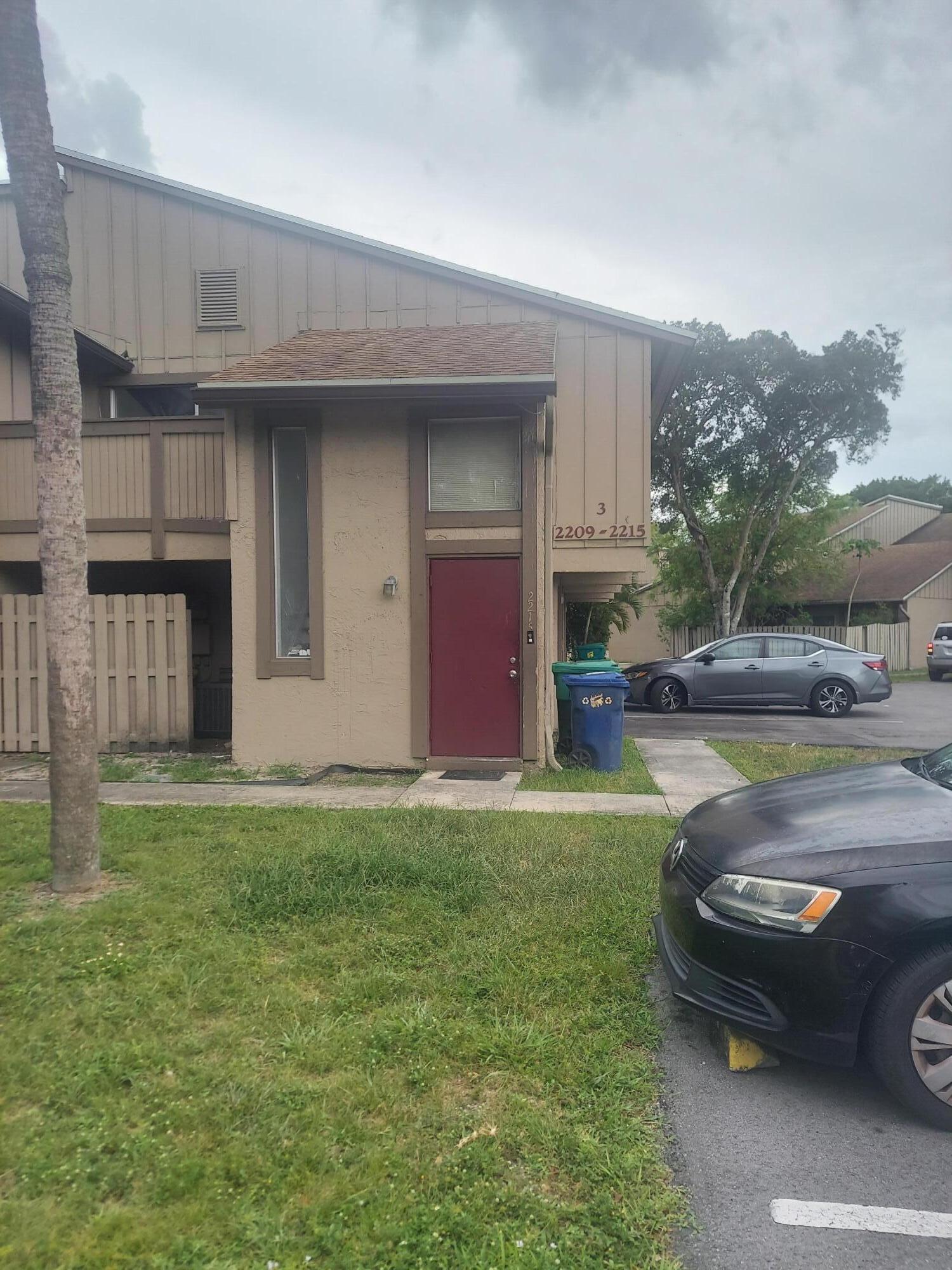2215 NW 56th Avenue 3-e, Lauderhill, FL 33313, Lauderhill