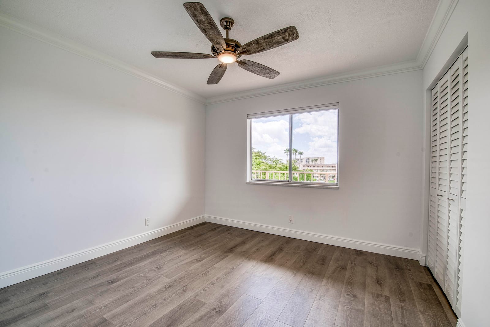 6795 Huntington Lane 406, Delray Beach, FL 33446 photo 9
