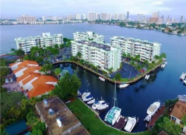16558 NE 26th Avenue 4J, North Miami Beach, FL 33160