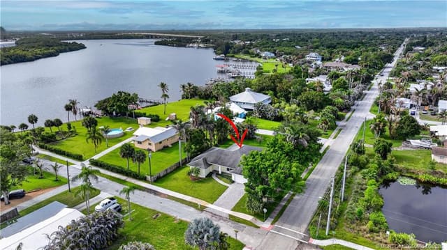 814 SW 29th Street, Palm City, FL 34990