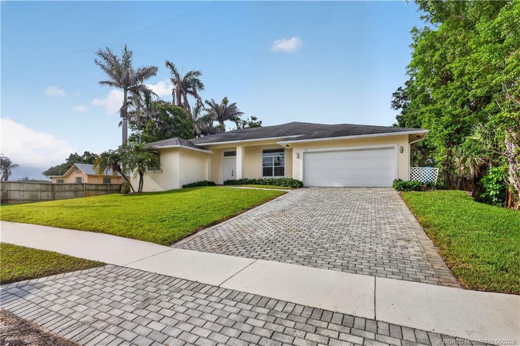 814 SW 29th Street, Palm City, FL 34990 photo 2