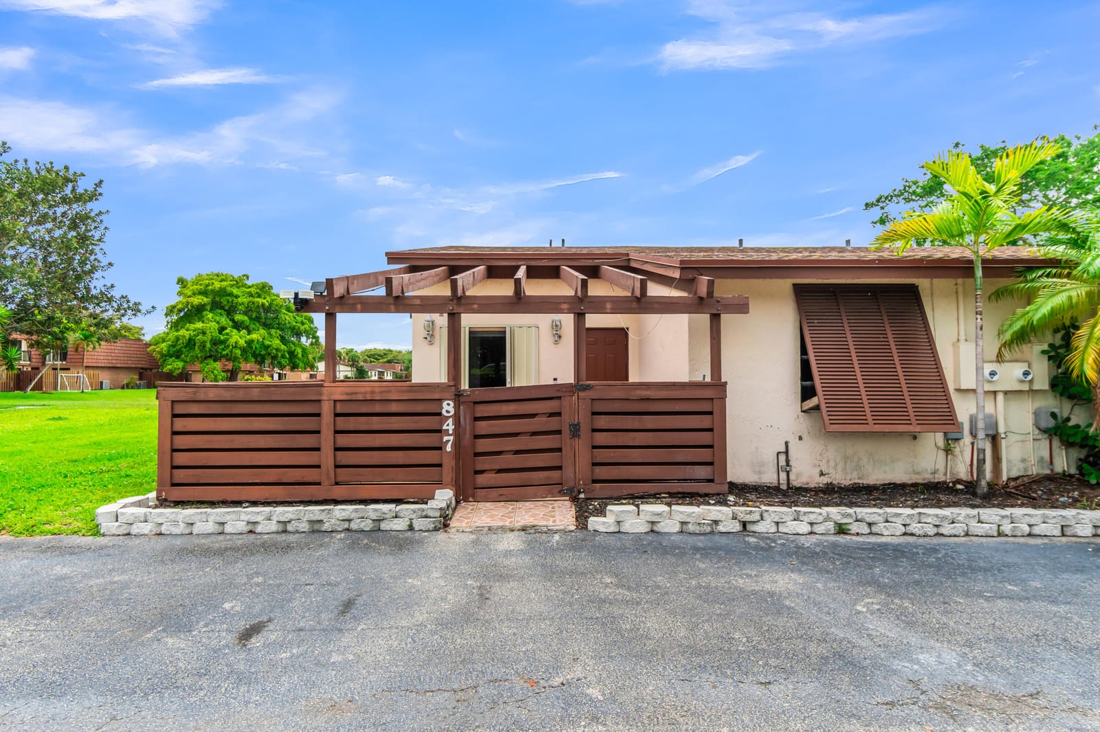 847 SW 118th Terrace 847, Davie, FL 33325 photo 2