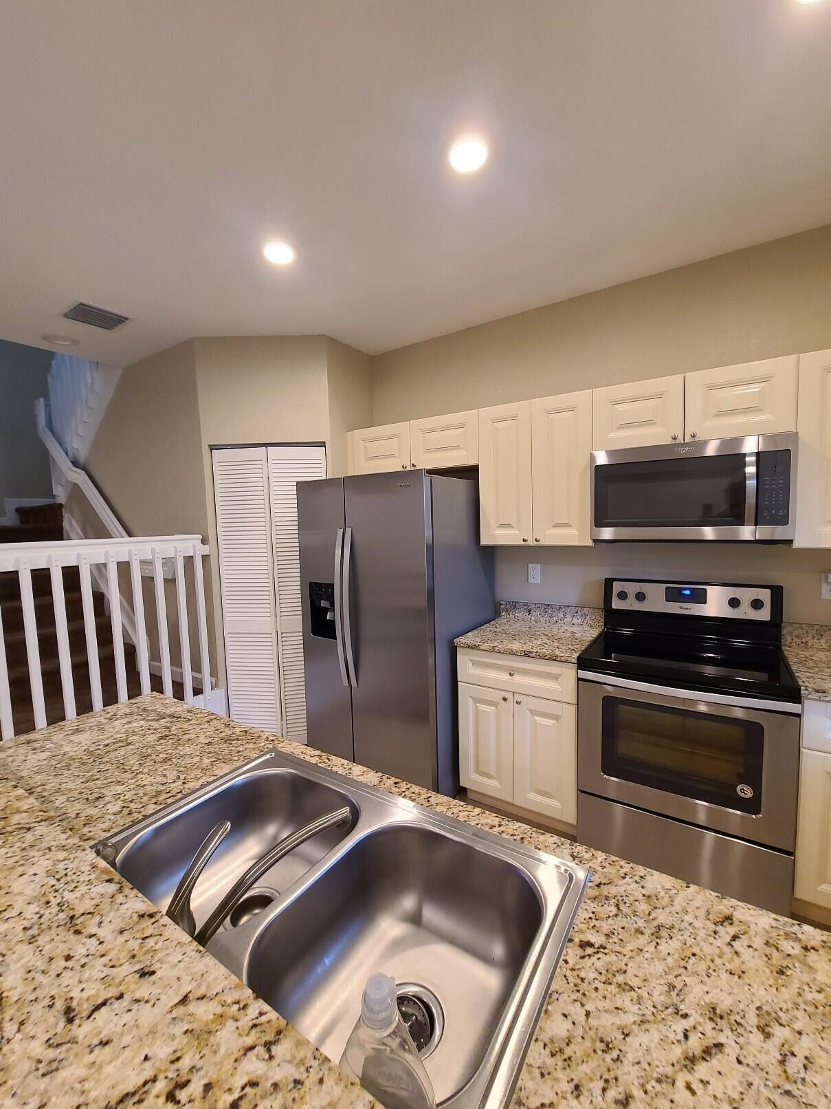 1952 Flamingo Place — photo 6