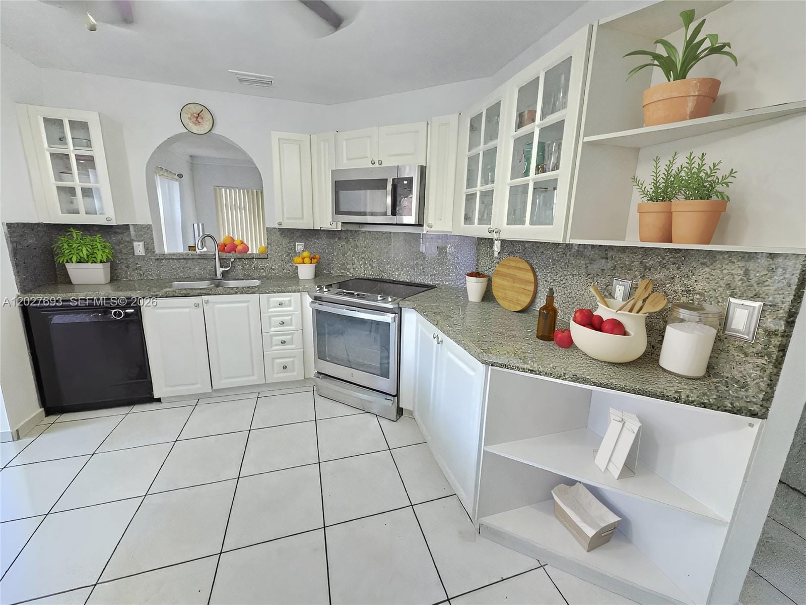 7255 NW 173rd Drive 801-8 — photo 3