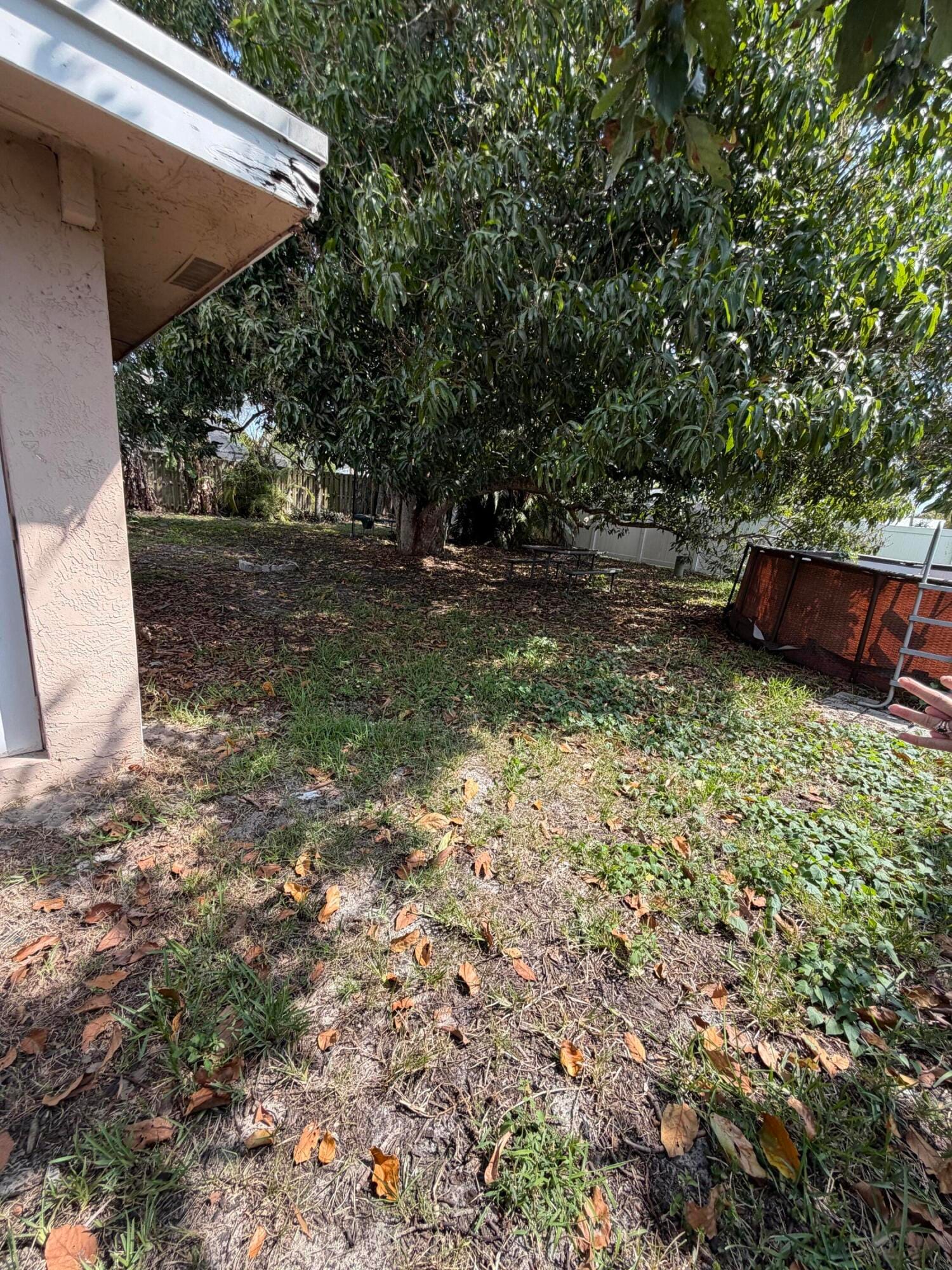 104 W Swan Pkwy Parkway W — photo 2