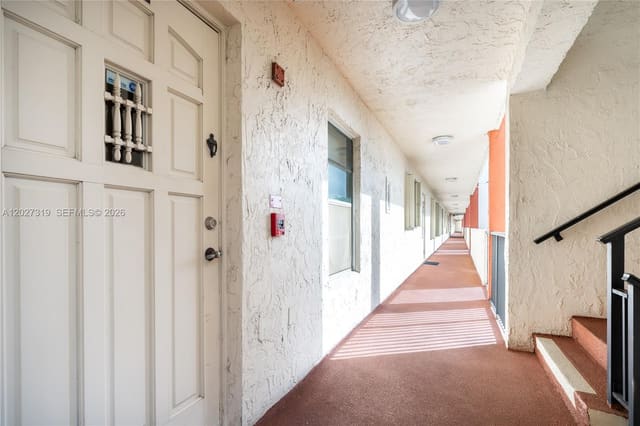 150 S Hollybrook Terrace 208, Pembroke Pines, FL 33025