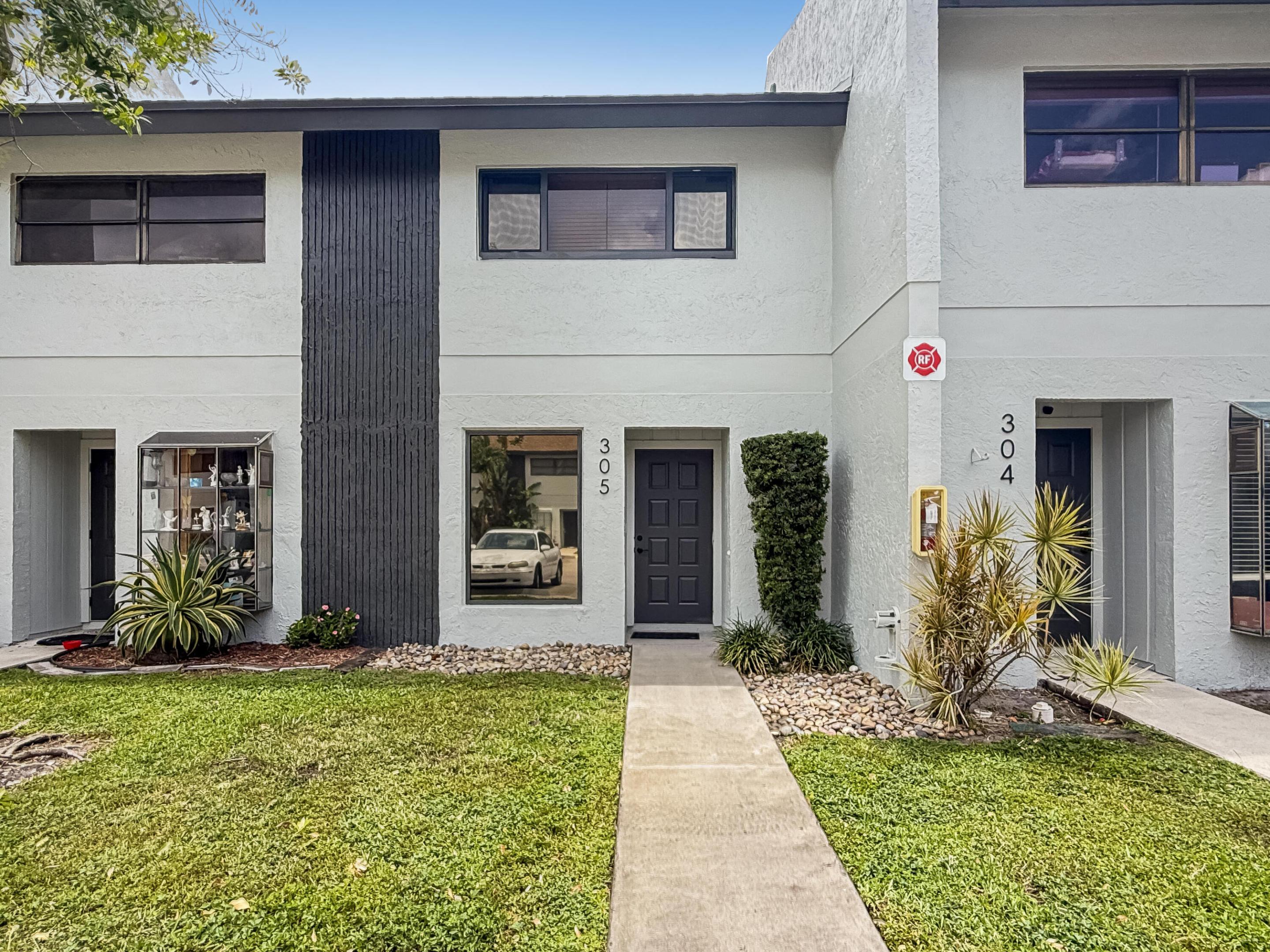 2700 S Oakland Forest Drive 305, Oakland Park, FL 33309, Oakland Park
