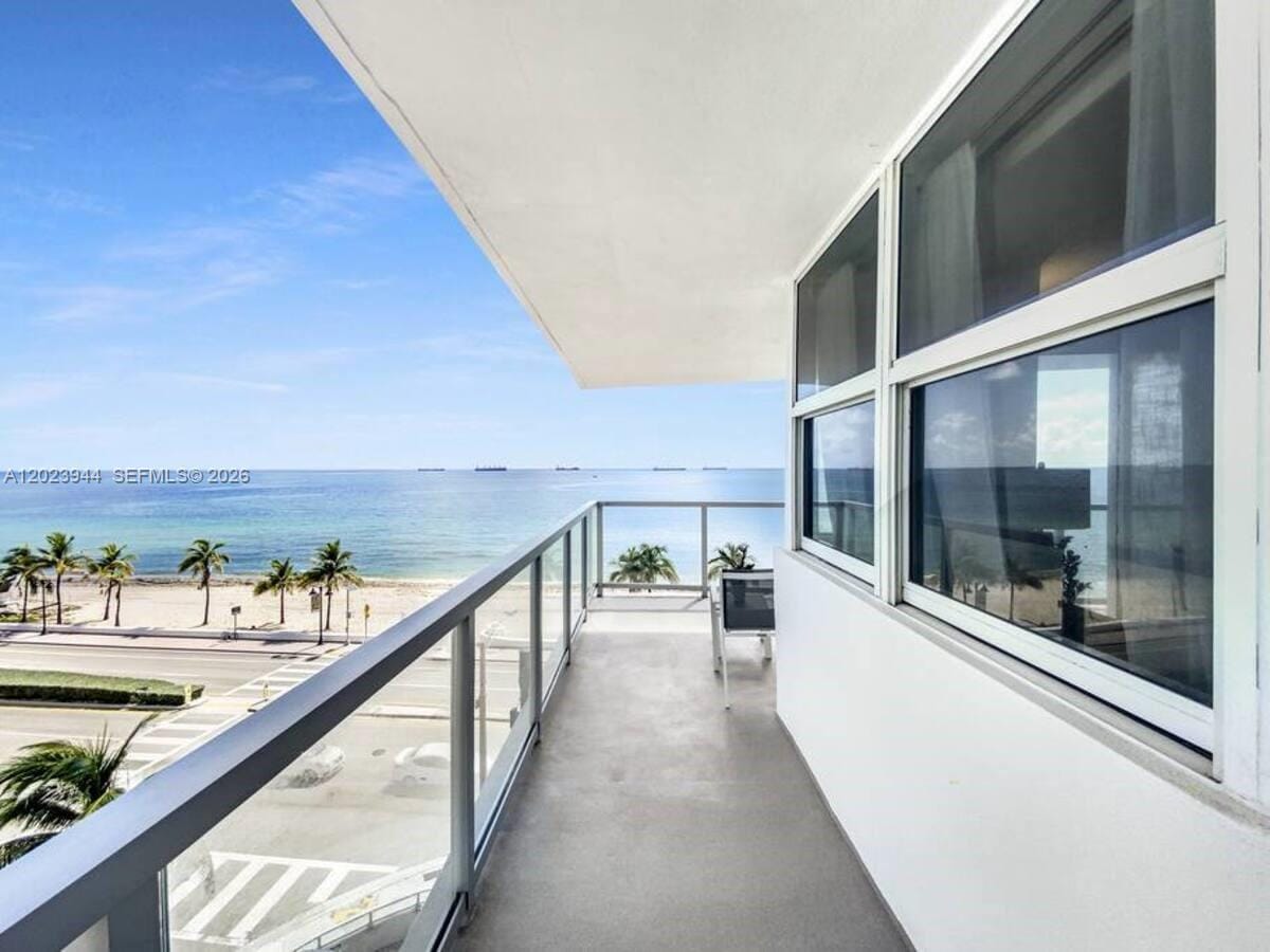 209 N Fort Lauderdale Beach Boulevard 5B, Fort Lauderdale, FL 33304 photo 2