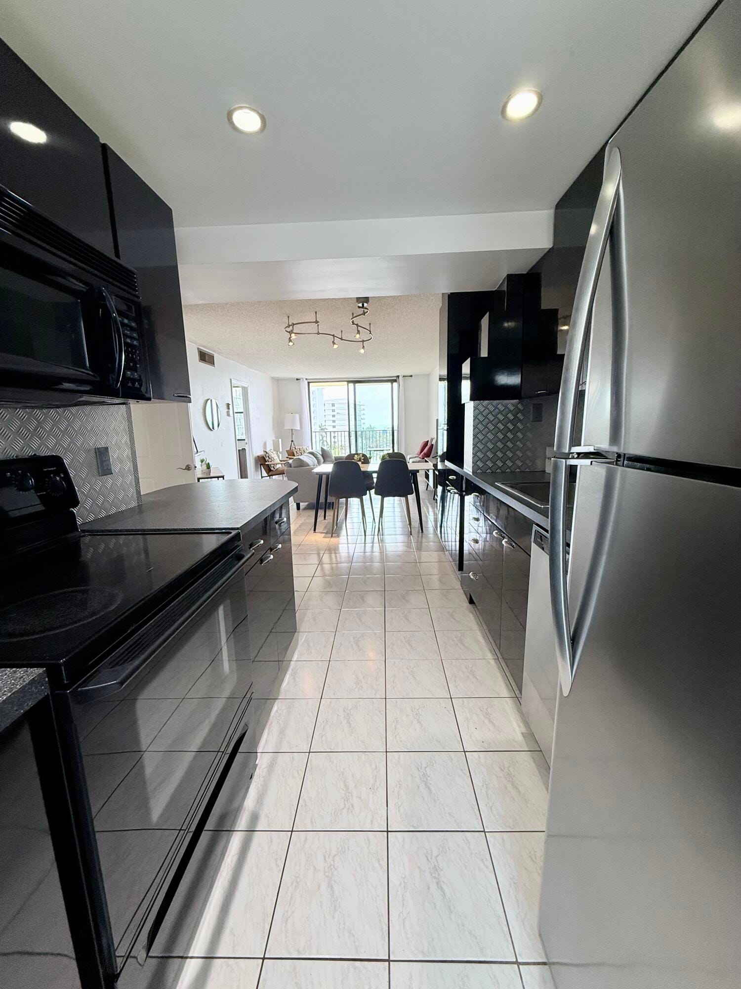 801 N Ocean Boulevard 802 — photo 7