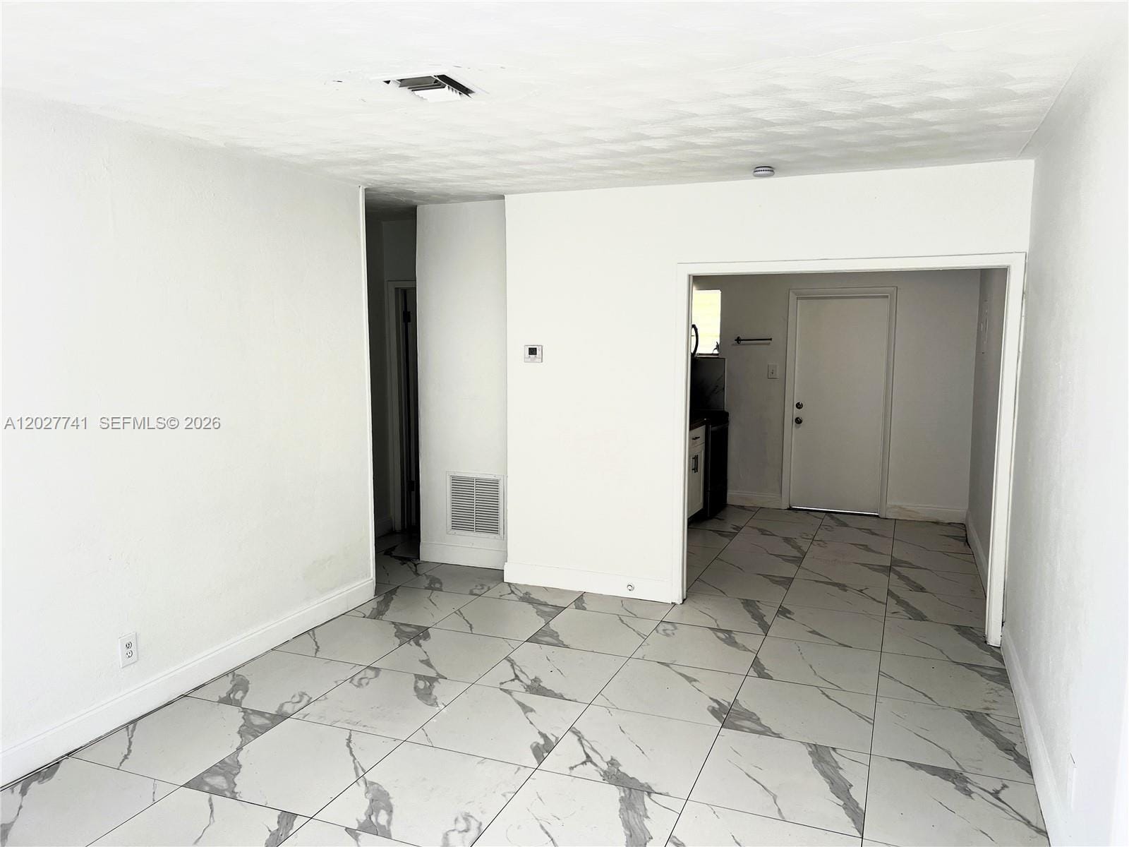 2226 Cody Street — photo 11