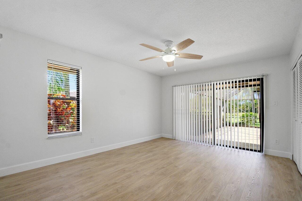 9405 Dundee Drive, Lake Worth, FL 33467 photo 27