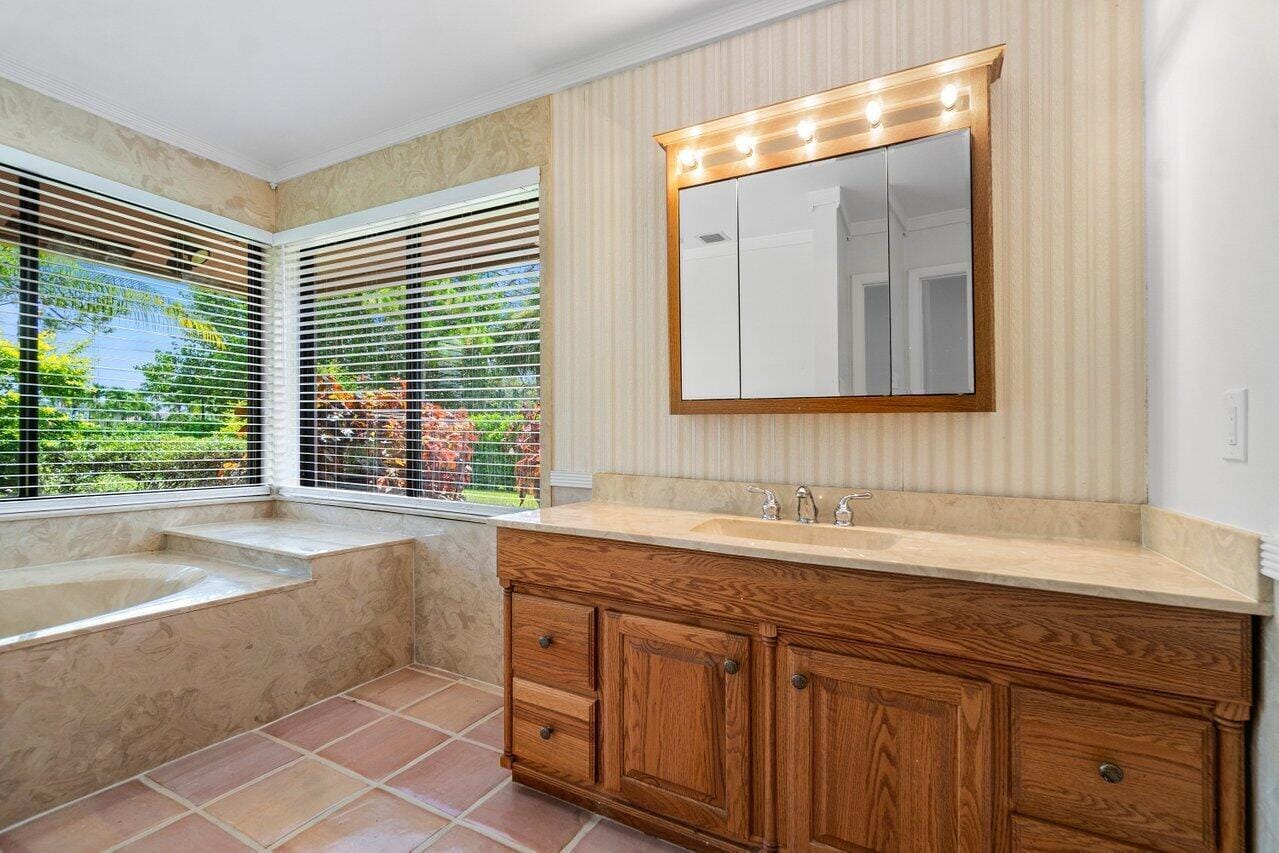 9405 Dundee Drive, Lake Worth, FL 33467 photo 28