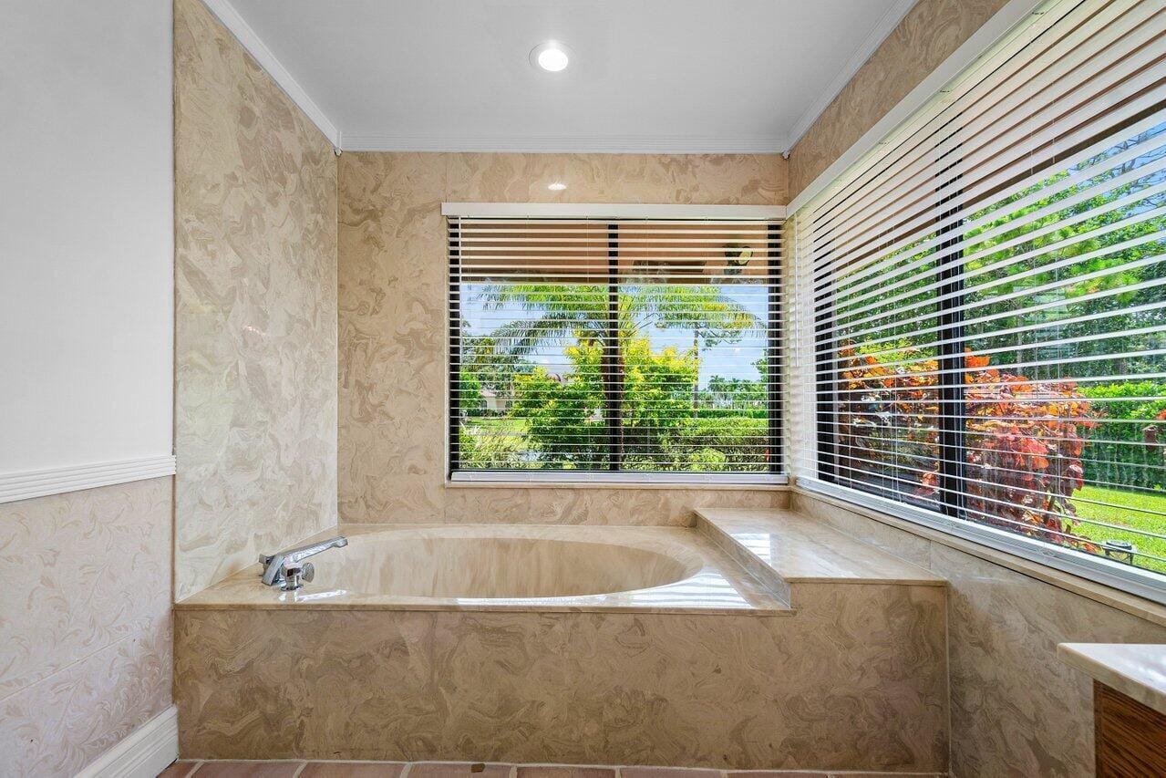 9405 Dundee Drive, Lake Worth, FL 33467 photo 29